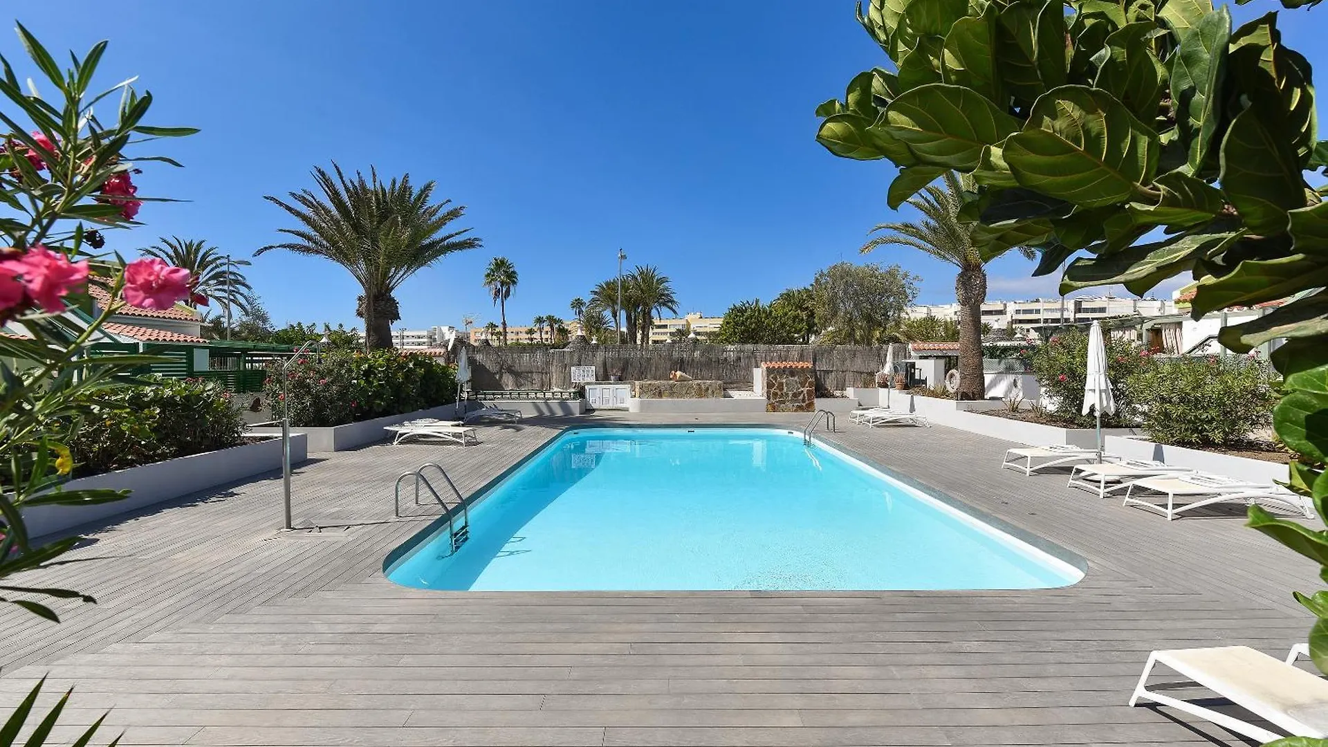 Casa Amarilla Begona By Villagrancanaria contacts